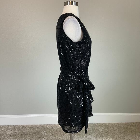 Black Sequined Cocktail Dress Size 10 Sleeveless Mini Sheath V-Neck by AQUA - Picture 3 of 12
